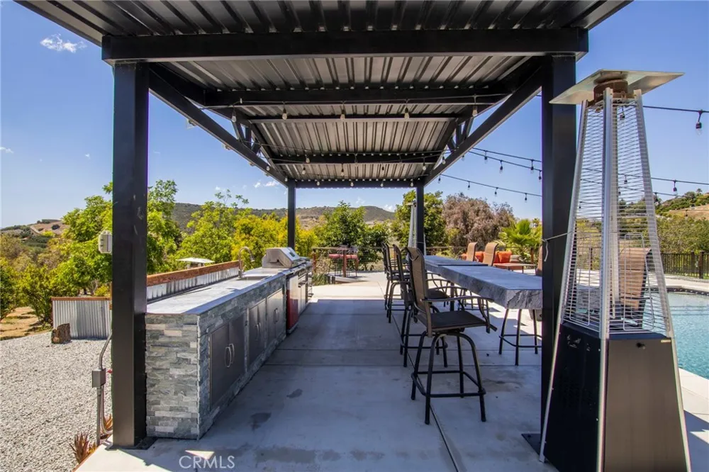 42525 Calle Capistrano Temecula, CA 92590