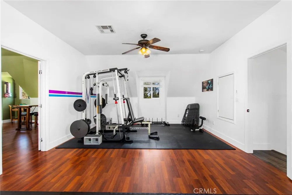 42525 Calle Capistrano Temecula, CA 92590