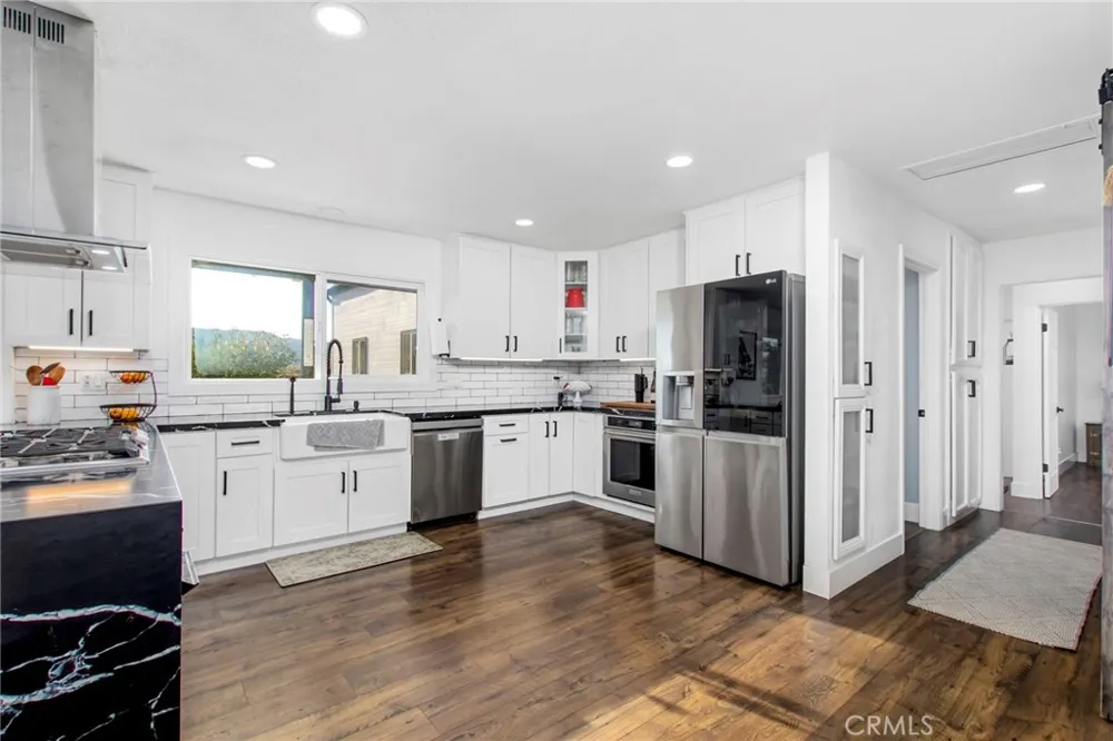 42525 Calle Capistrano Temecula, CA 92590