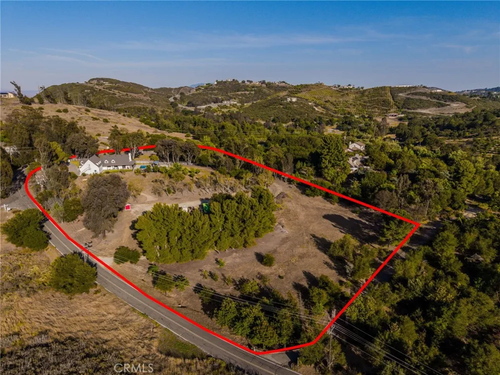 42525 Calle Capistrano Temecula, CA 92590