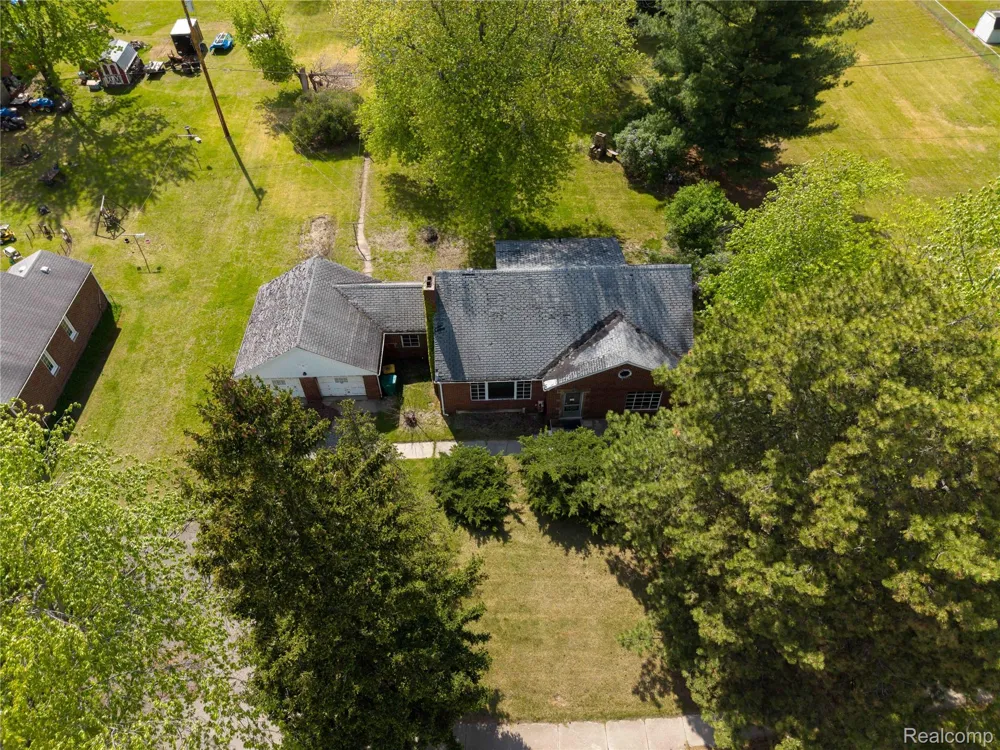 9282 Wayne Road Romulus City, MI 48174