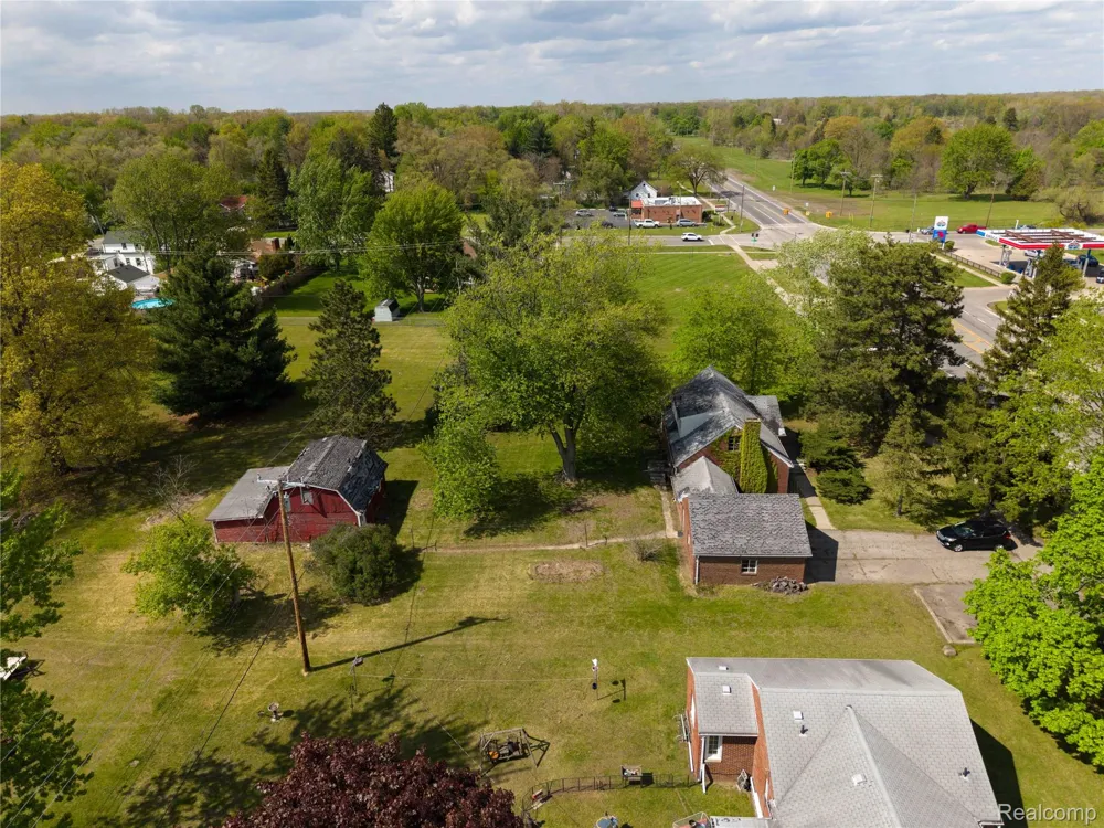 9282 Wayne Road Romulus City, MI 48174