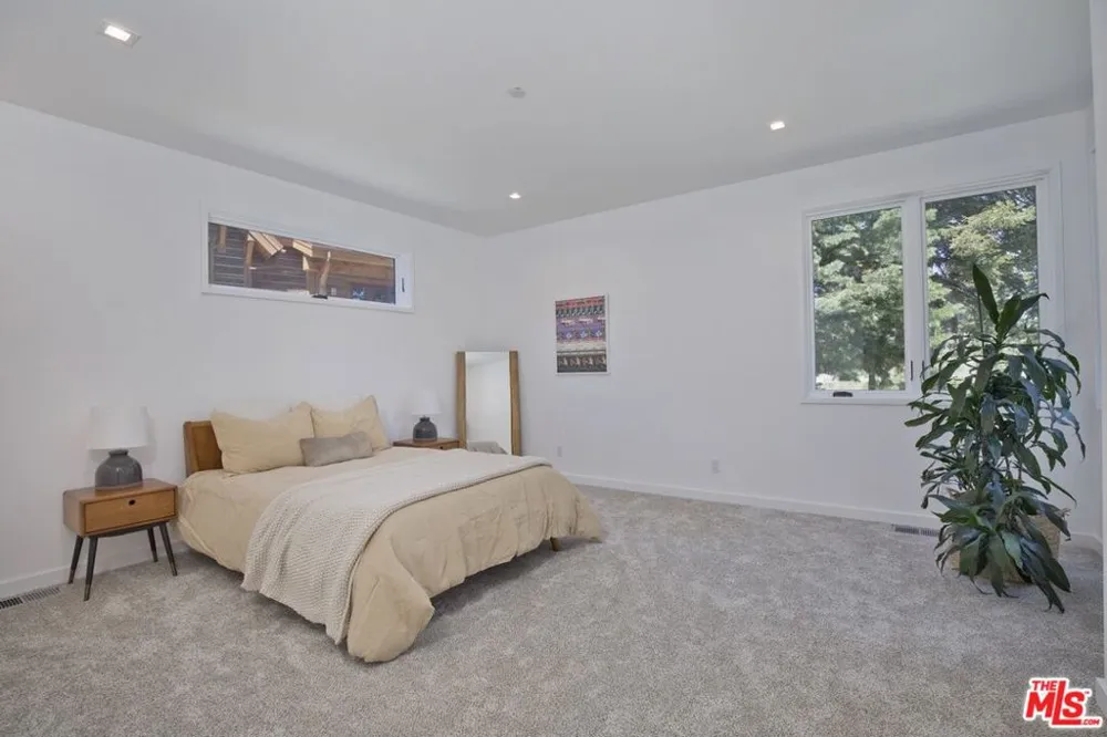 380 Pine Street Mammoth Lakes, CA 93546