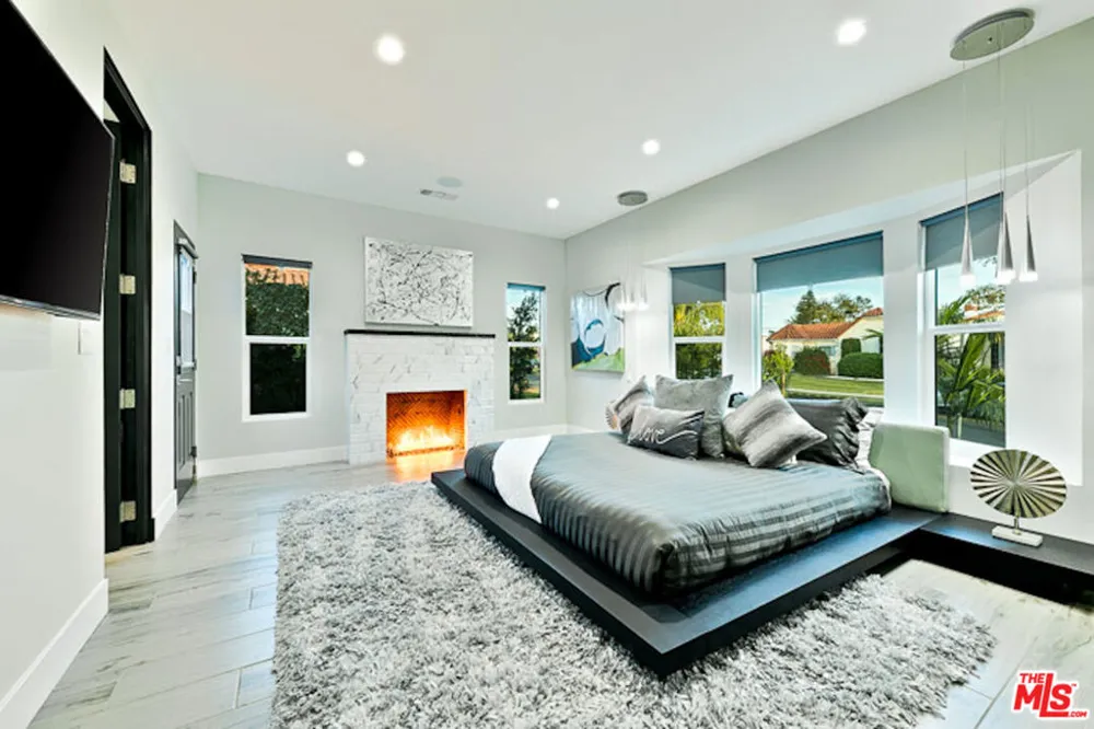 1741 Stearns Drive Los Angeles, CA 90035