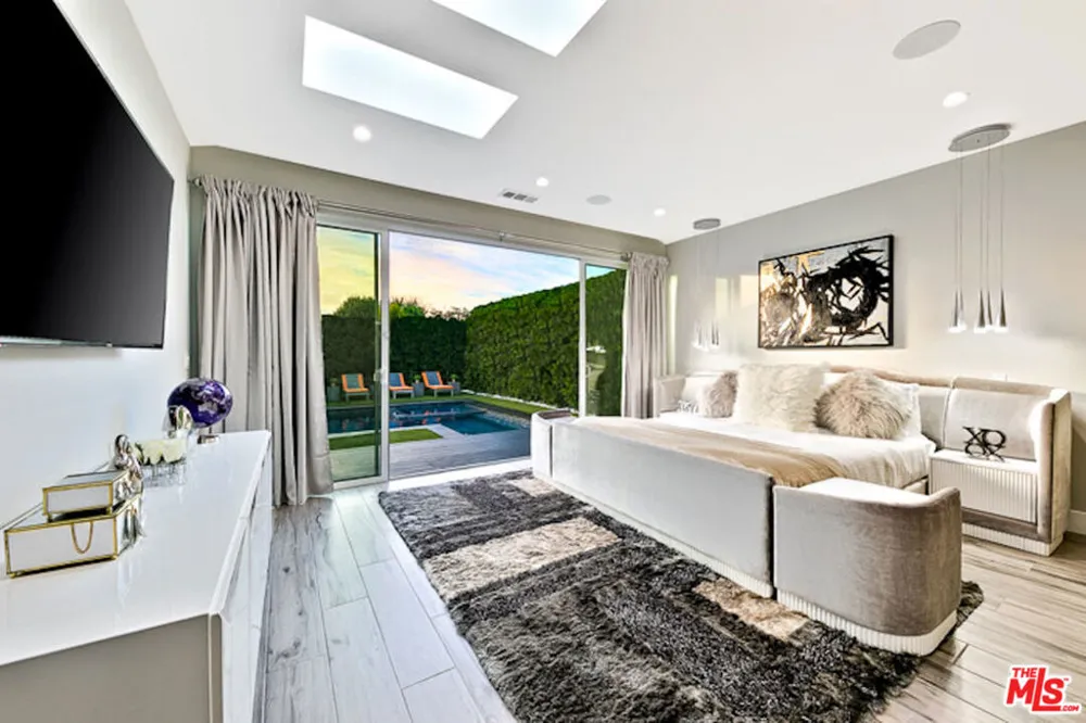 1741 Stearns Drive Los Angeles, CA 90035