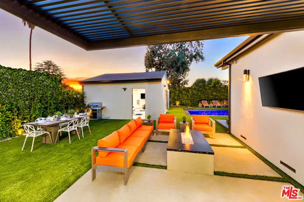 1741 Stearns Drive Los Angeles, CA 90035