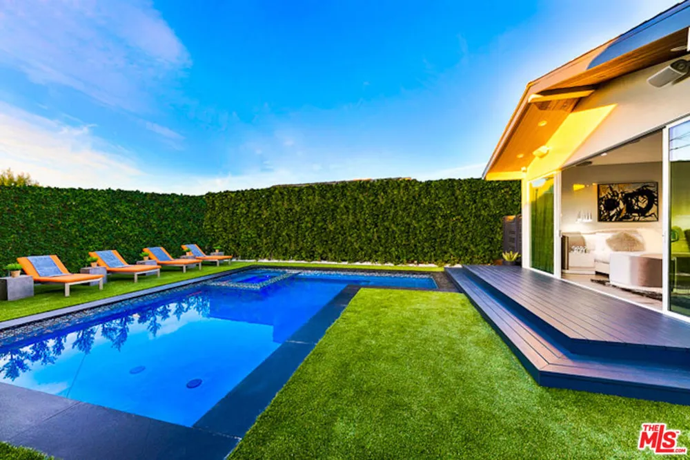 1741 Stearns Drive Los Angeles, CA 90035