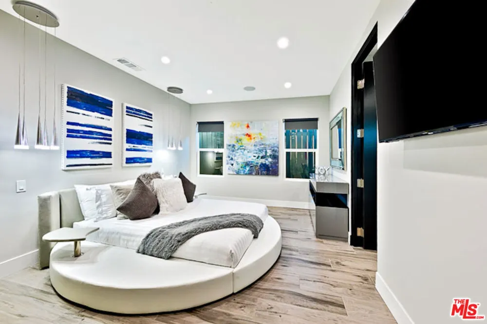 1741 Stearns Drive Los Angeles, CA 90035