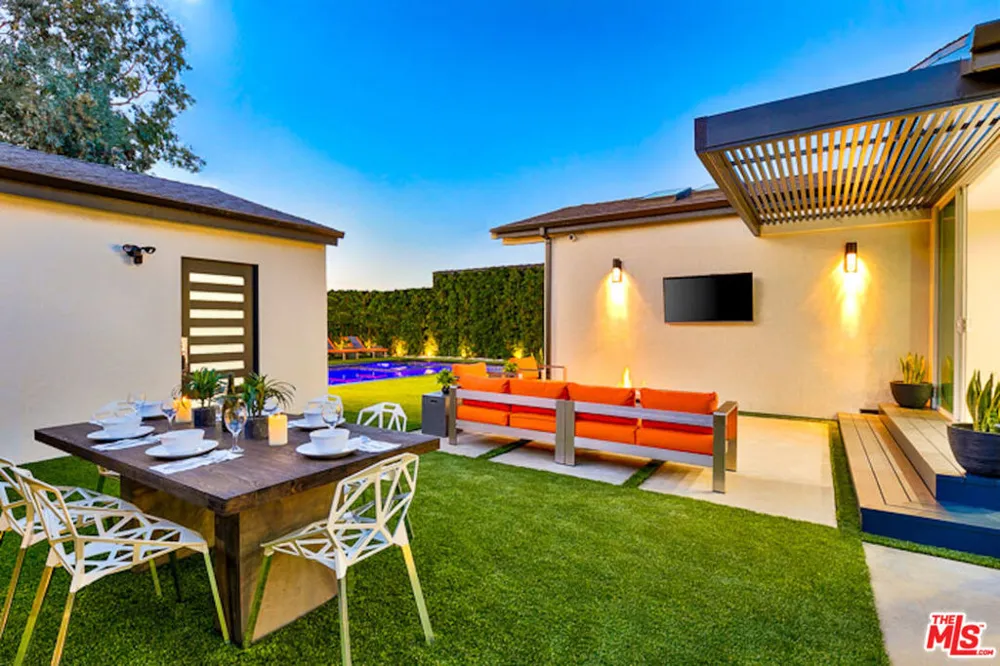 1741 Stearns Drive Los Angeles, CA 90035