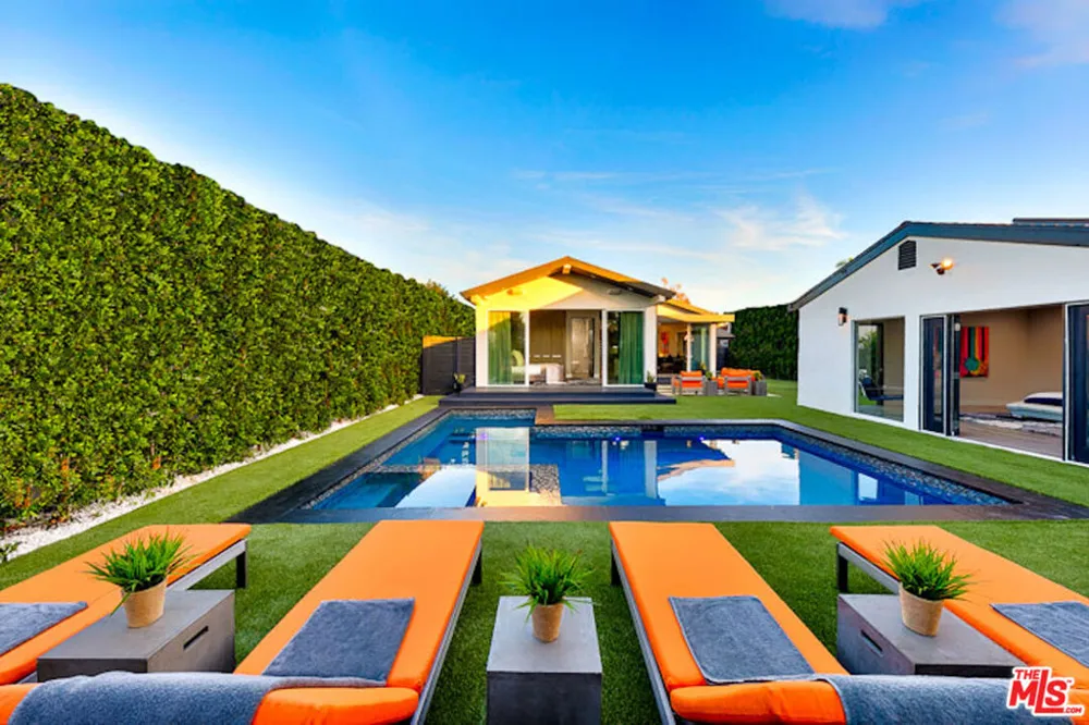 1741 Stearns Drive Los Angeles, CA 90035