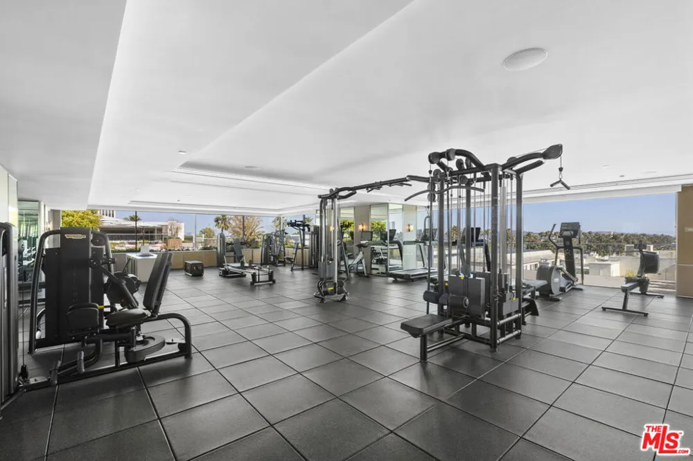 9200 Wilshire Boulevard #PH1E Beverly Hills, CA 90212