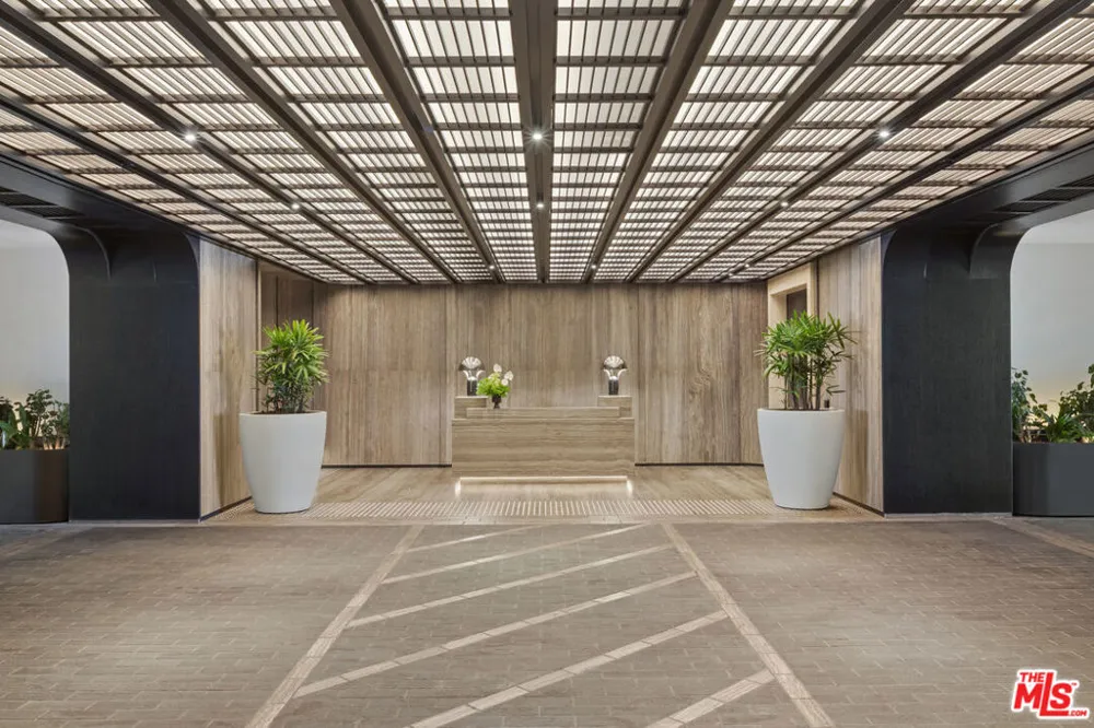9200 Wilshire Boulevard #PH1E Beverly Hills, CA 90212