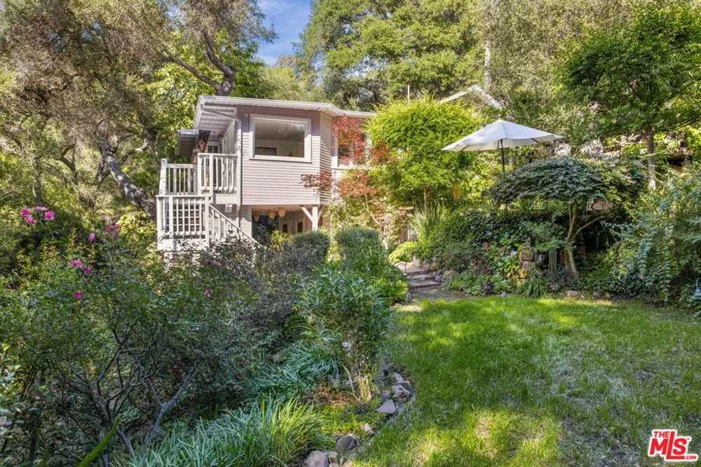 21714 Encina Road Topanga, CA 90290
