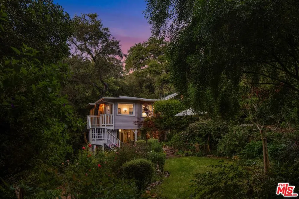 21714 Encina Road Topanga, CA 90290