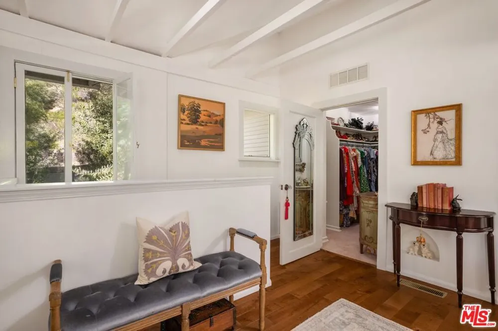 21714 Encina Road Topanga, CA 90290