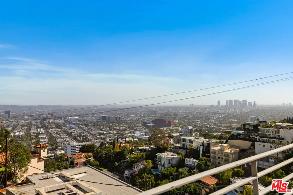 8435 FRANKLIN AVENUE West Hollywood, CA 90069