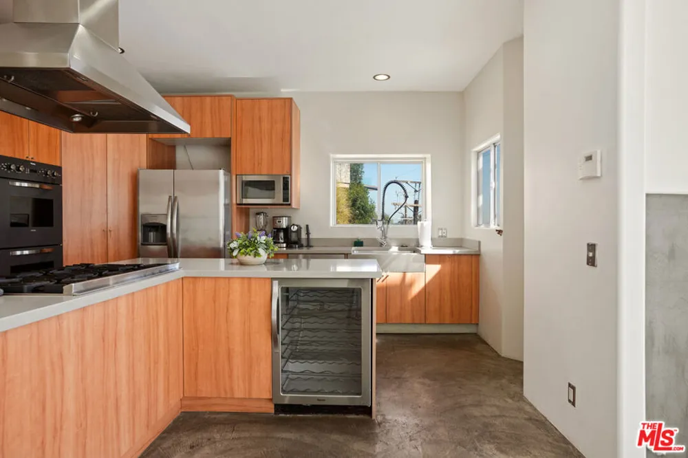 8435 FRANKLIN AVENUE West Hollywood, CA 90069