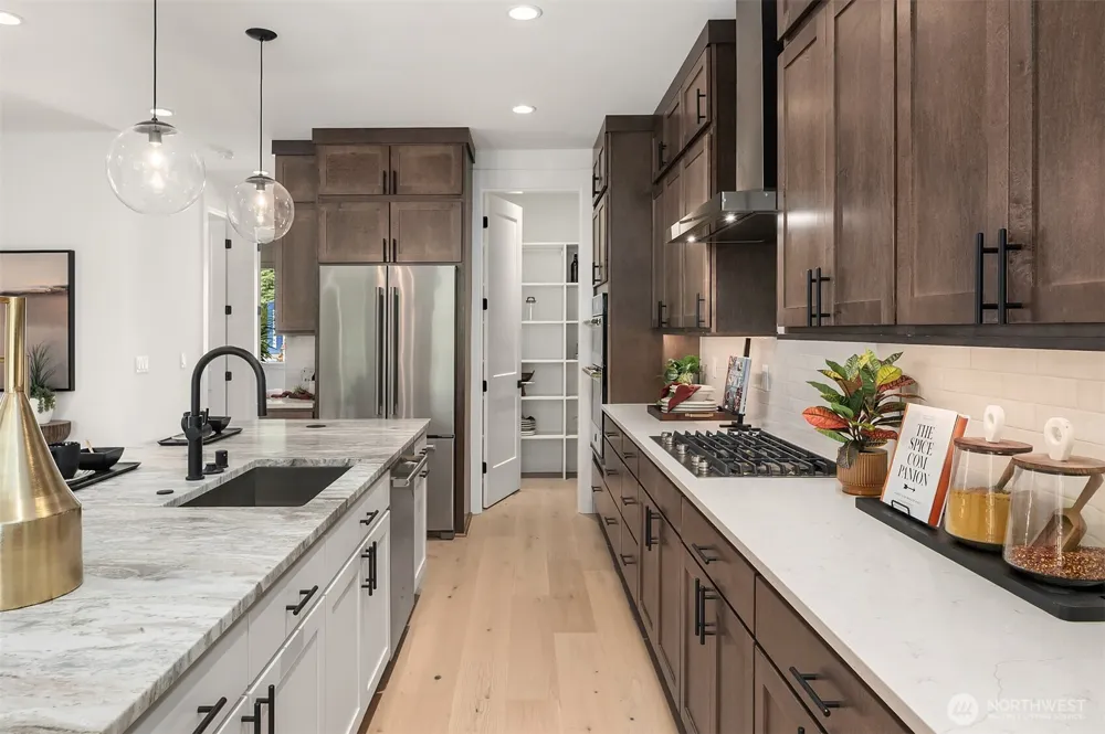 14821 HS#11 NE 2nd Court Bellevue, WA 98007