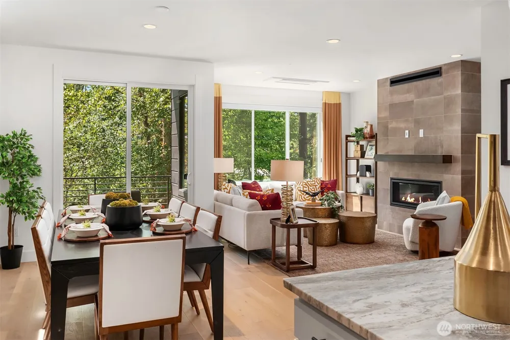 14821 HS#11 NE 2nd Court Bellevue, WA 98007