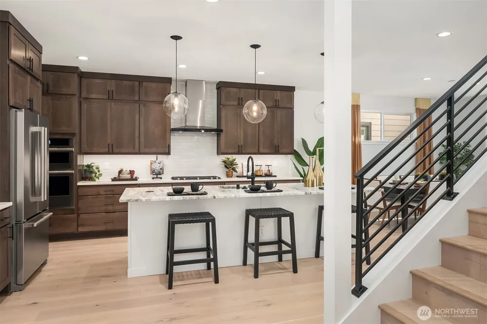 14821 HS#11 NE 2nd Court Bellevue, WA 98007