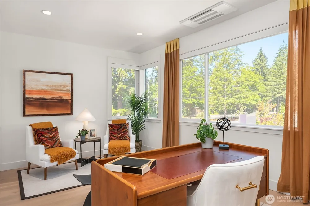 14821 HS#11 NE 2nd Court Bellevue, WA 98007