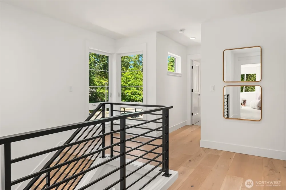 14821 HS#11 NE 2nd Court Bellevue, WA 98007