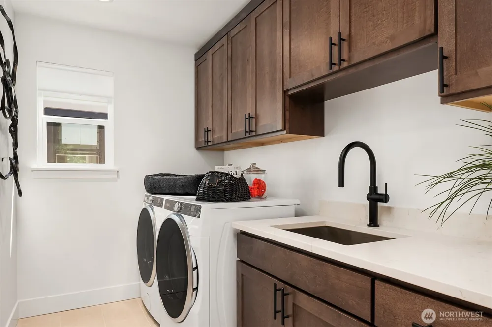 14821 HS#11 NE 2nd Court Bellevue, WA 98007