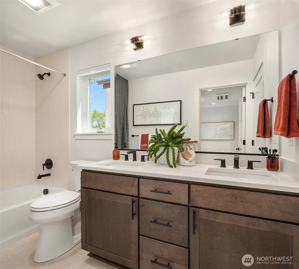 14821 HS#11 NE 2nd Court Bellevue, WA 98007