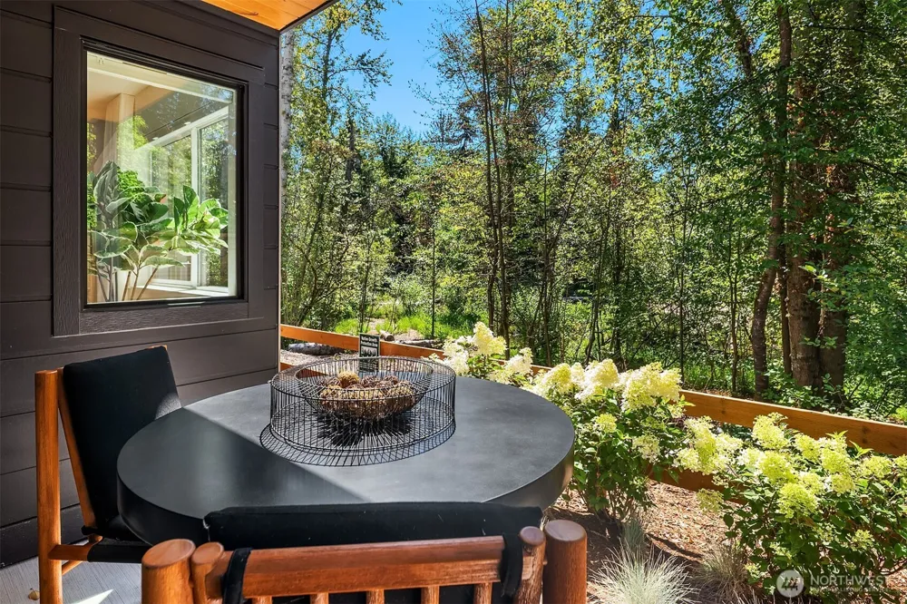14821 HS#11 NE 2nd Court Bellevue, WA 98007