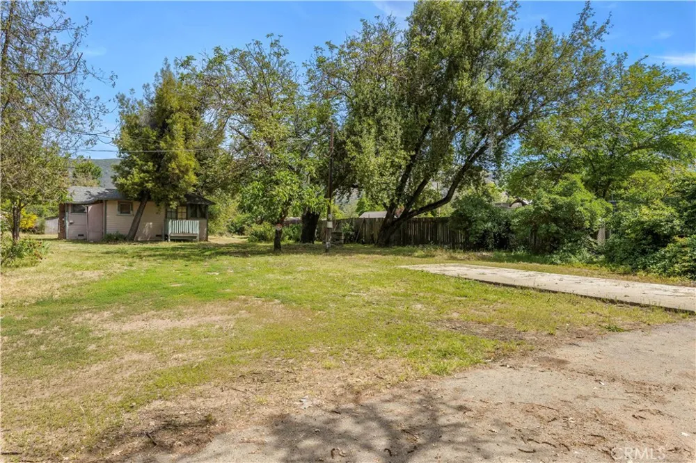 2600 Lakeshore Upper Lake, CA 95485