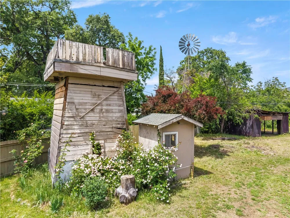 2600 Lakeshore Upper Lake, CA 95485