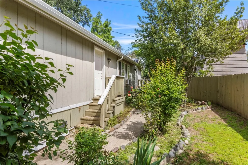 2600 Lakeshore Upper Lake, CA 95485