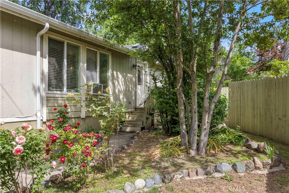 2600 Lakeshore Upper Lake, CA 95485
