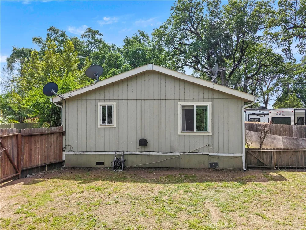 2600 Lakeshore Upper Lake, CA 95485