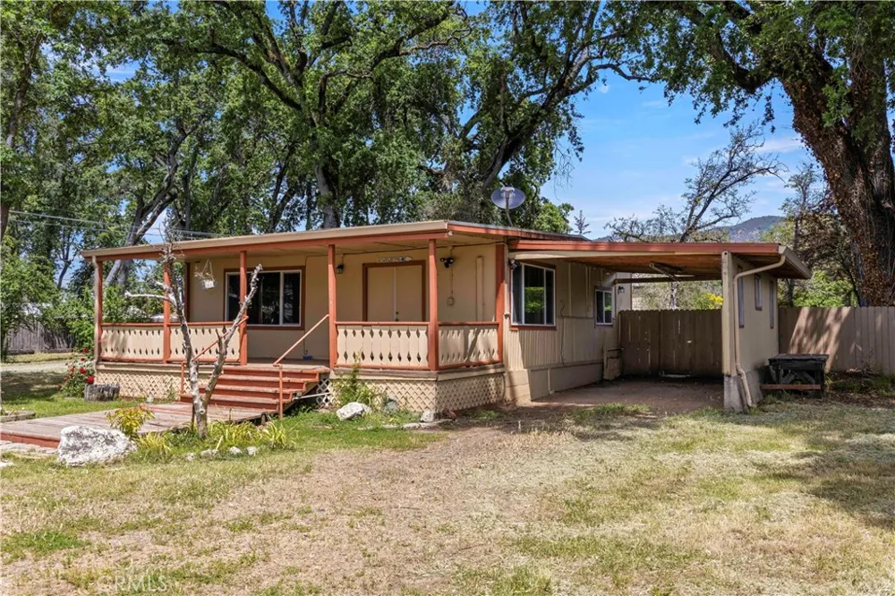 2600 Lakeshore Upper Lake, CA 95485