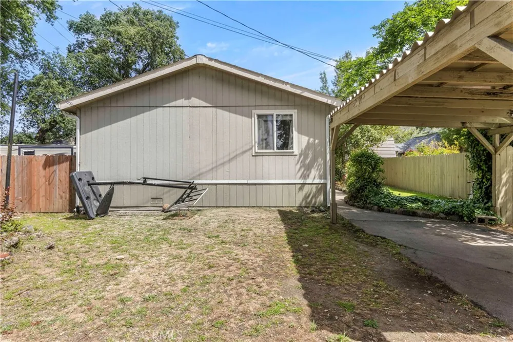 2600 Lakeshore Upper Lake, CA 95485