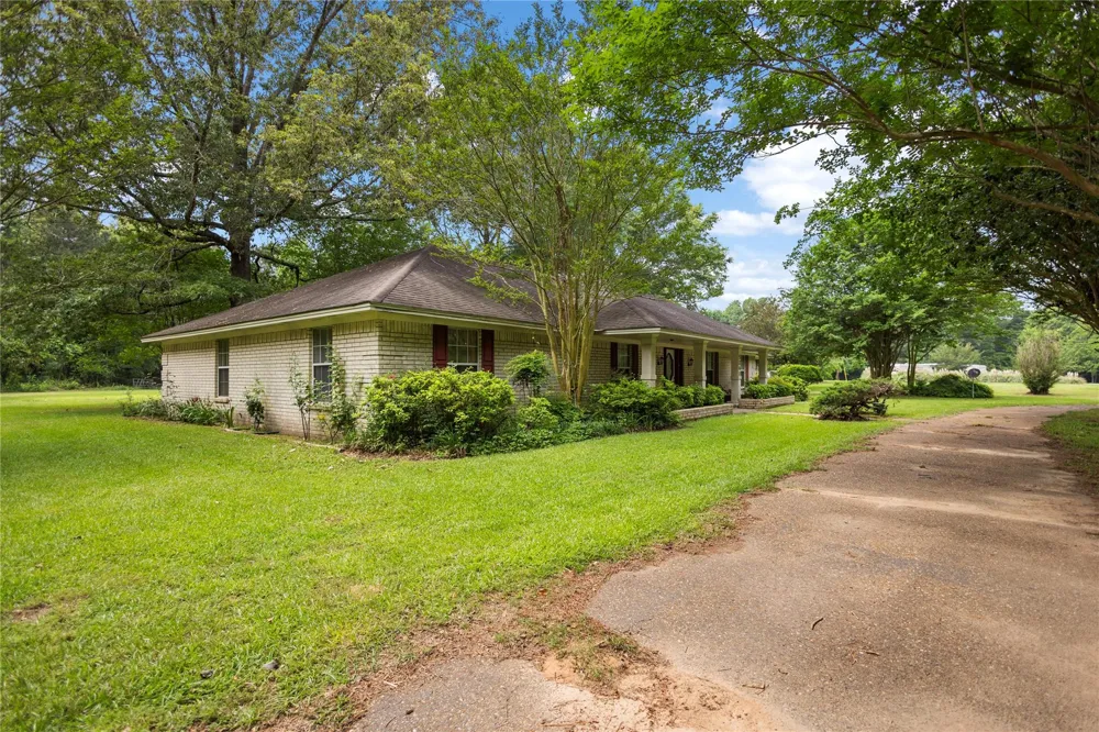 5260 Fm 2782 Nacogdoches, TX 75964