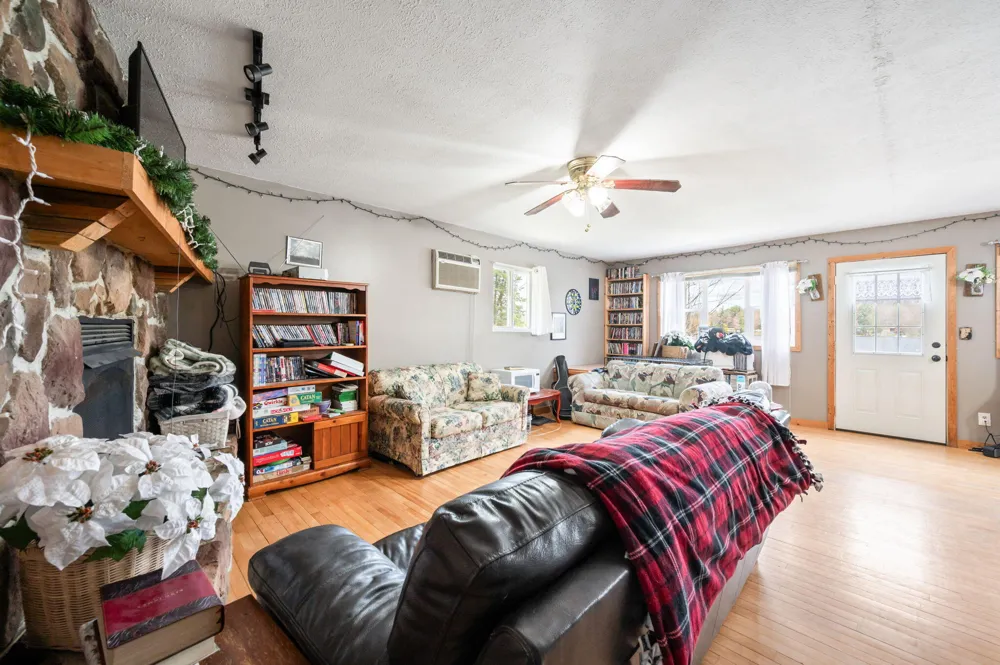 9928 Shady Lane Lincoln Township, MI 49677
