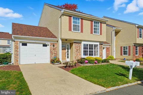 376 STIRLING DRIVE