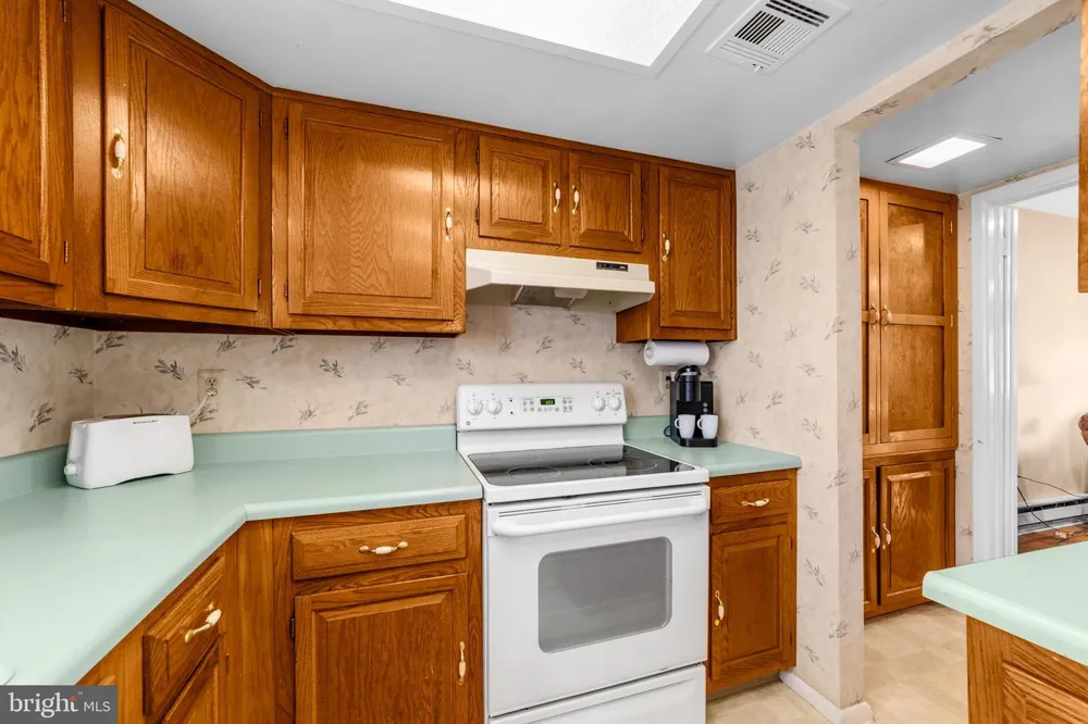 376 STIRLING DRIVE Monroe Township, NJ 08831