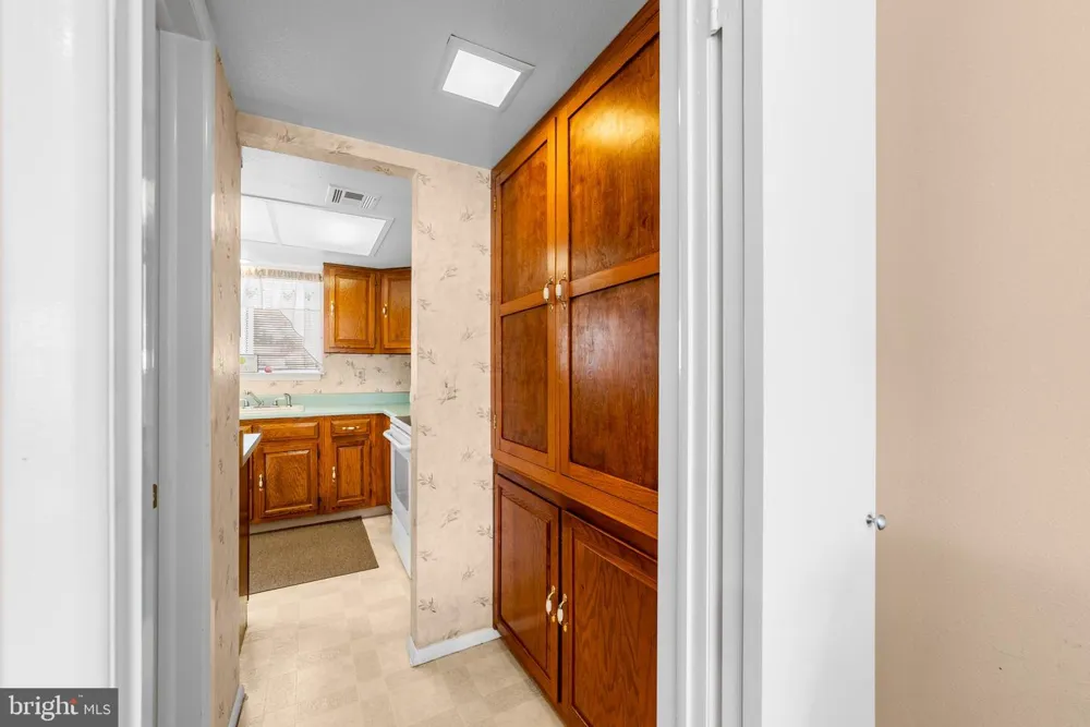 376 STIRLING DRIVE Monroe Township, NJ 08831