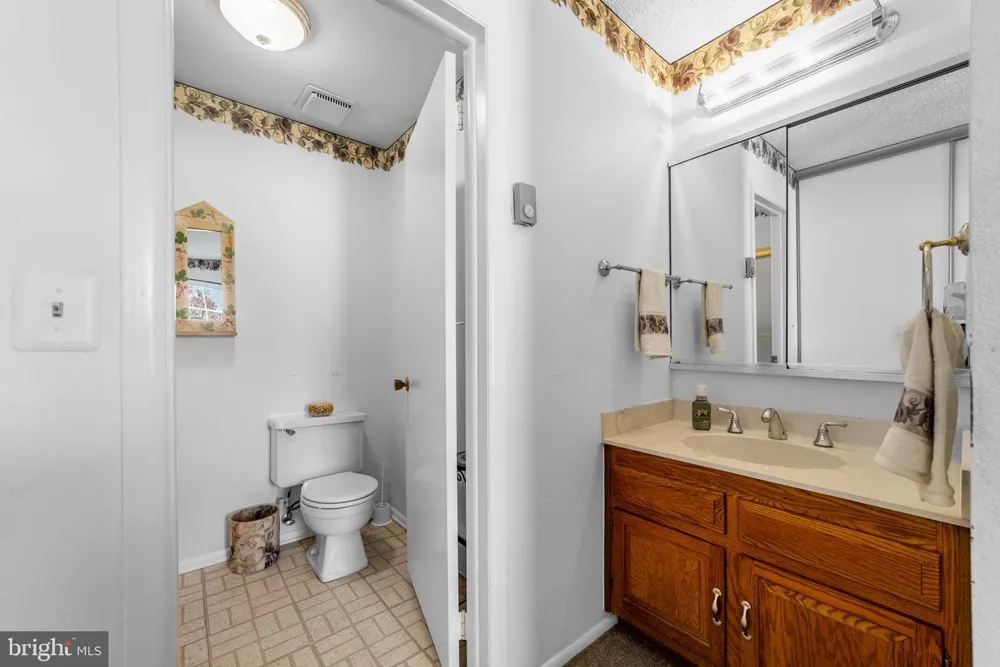 376 STIRLING DRIVE Monroe Township, NJ 08831