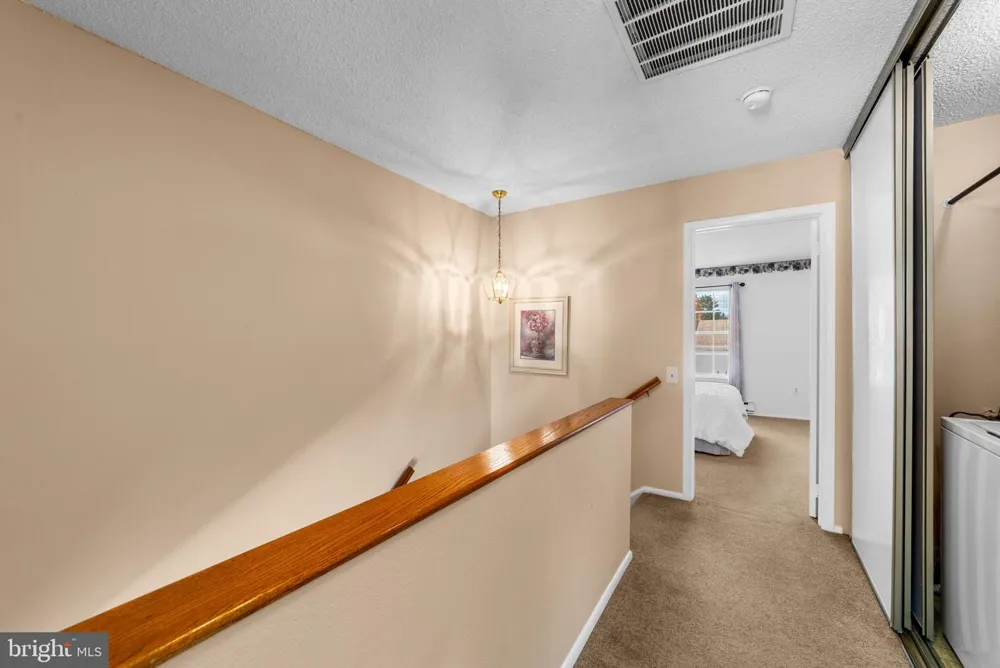 376 STIRLING DRIVE Monroe Township, NJ 08831