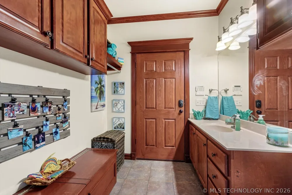 1241 Circle Drive Sapulpa, OK 74066