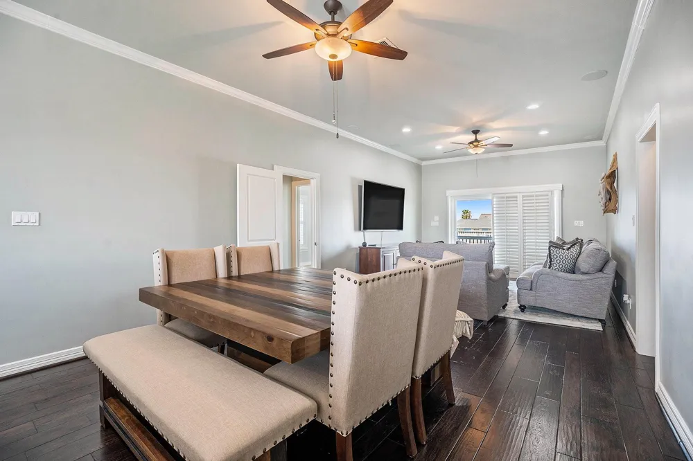 1171 Sailfish Street Bayou Vista, TX 77563