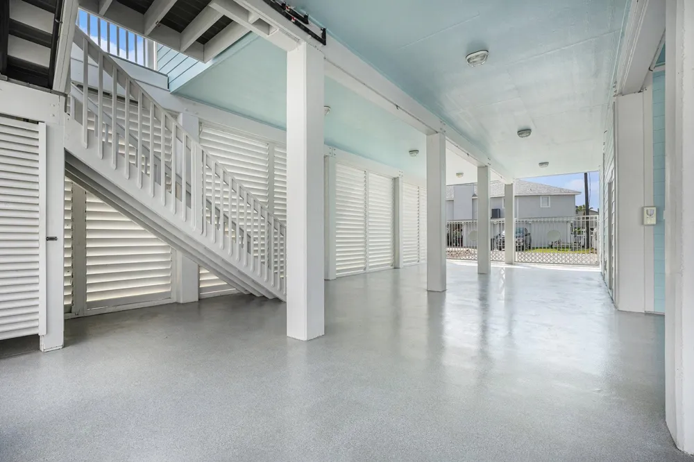 1171 Sailfish Street Bayou Vista, TX 77563