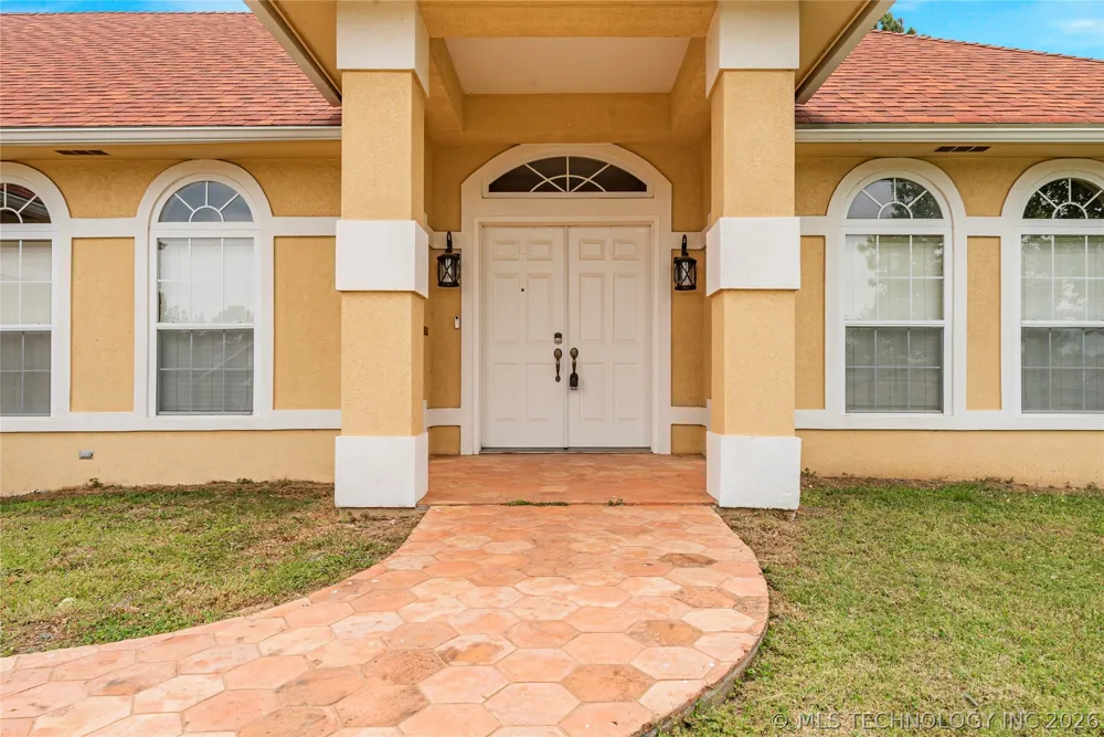 607 Nelson McAlester, OK 74501