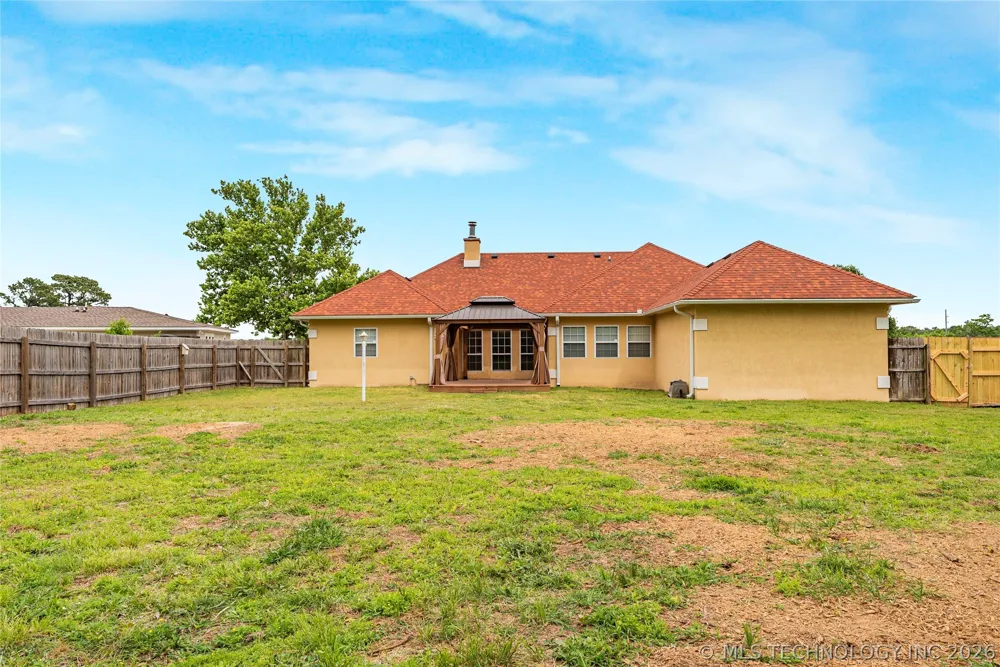 607 Nelson McAlester, OK 74501