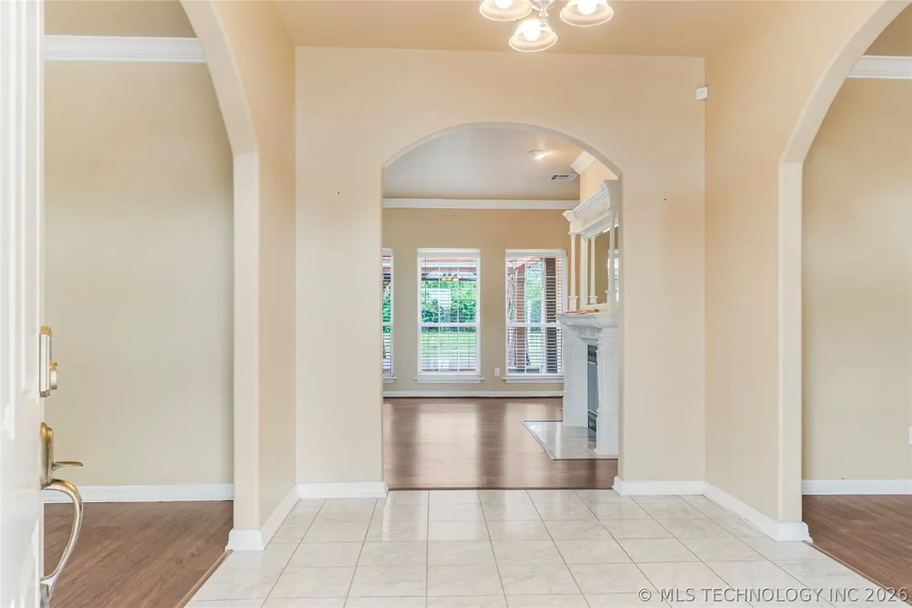 607 Nelson McAlester, OK 74501