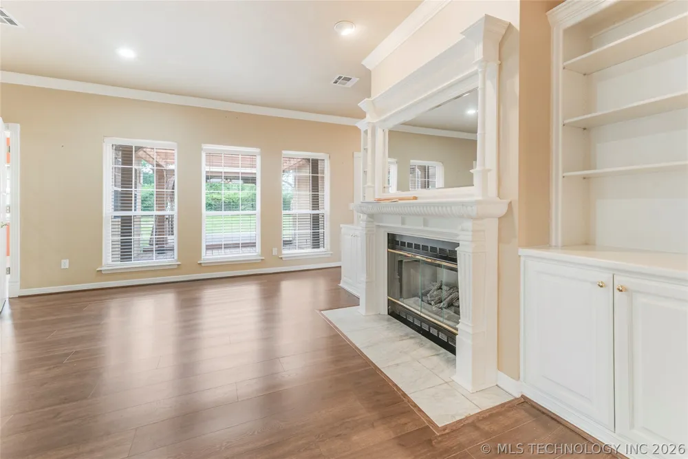 607 Nelson McAlester, OK 74501